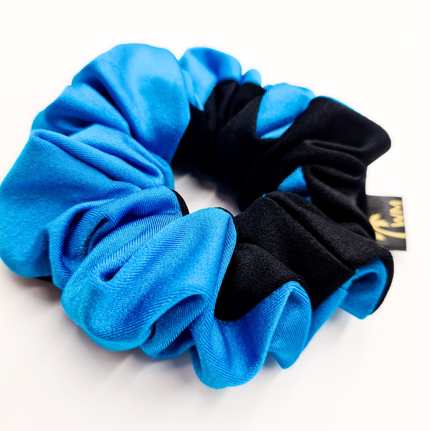 BLACK/ BLUE